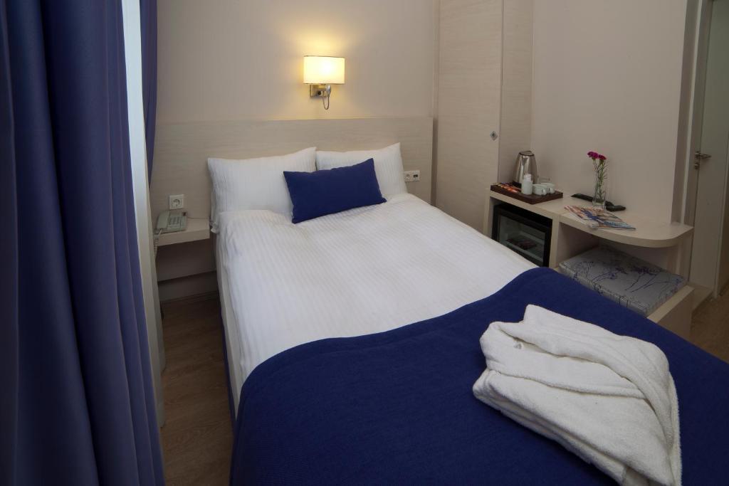 Walk In Hotel Izmir Rum bild